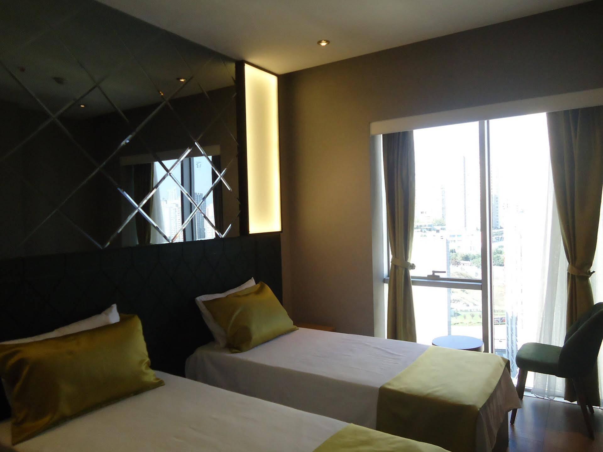 Atacity Hotel Istanbul Exterior photo